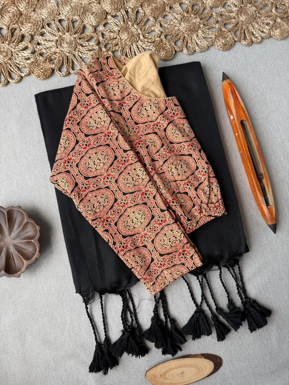 Insta Most Viral Khadi Sarees With Stretchable Blouse