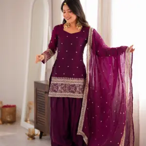 Fendy Silk Embroidered Kurta Set