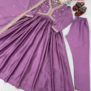 Chinon Silk Alia Cut Gown Set