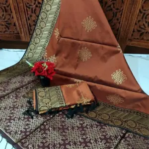 Soft Silk Saree with Blouse – Design 2