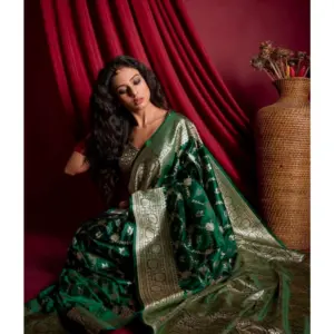 Women's Silk Printed Saree with Blouse – Dark Green