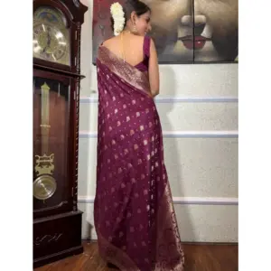 Women's Silk Printed Saree with Blouse – Wine