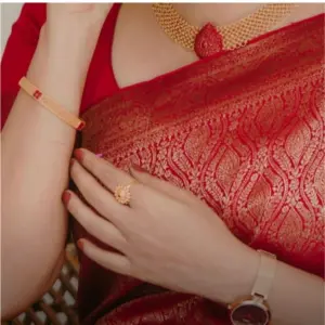 Women's Silk Printed Saree with Blouse – Red