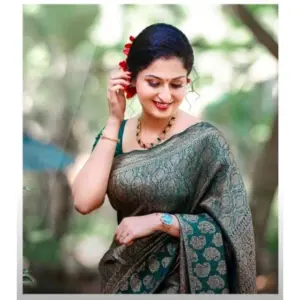 Women's Silk Printed Saree with Blouse – Green