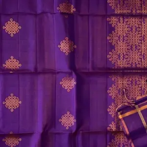 Soft Silk Saree with Blouse – Design 3