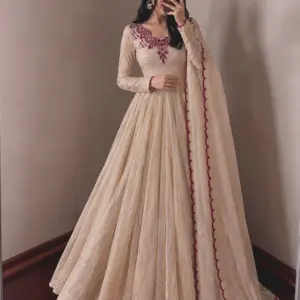 Doremon Crush Embroidered Gown