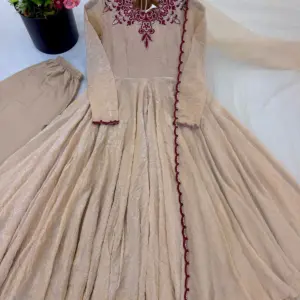 Doremon Crush Embroidered Gown
