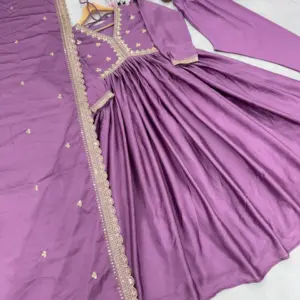 Chinon Silk Alia Cut Gown Set