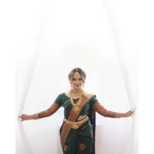 Women's Litchi Silk Printed Saree with Blouse – Green