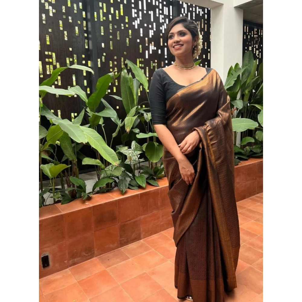 Women's Litchi Silk Printed Saree with Blouse – Gold