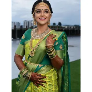 Women's Litchi Silk Printed Saree with Blouse – Light Green