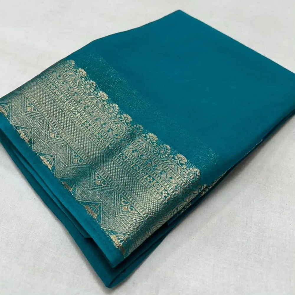 Women's Crepe Chit Pallu Solid Saree with Blouse – Sky Blue