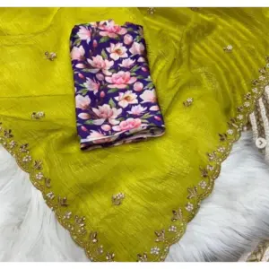 Women's Soft Silk Stone Work Saree Saree with Blouse – Green