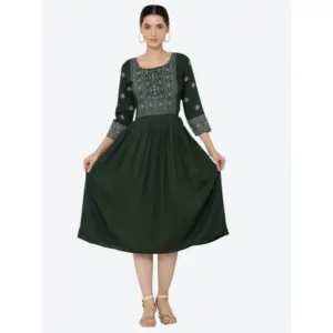 Generic Women's Casual Rayon 3-4th Sleeves Kurti (Green)
