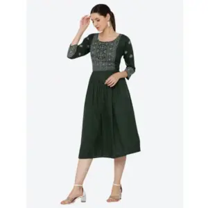 Generic Women's Casual Rayon 3-4th Sleeves Kurti (Green)