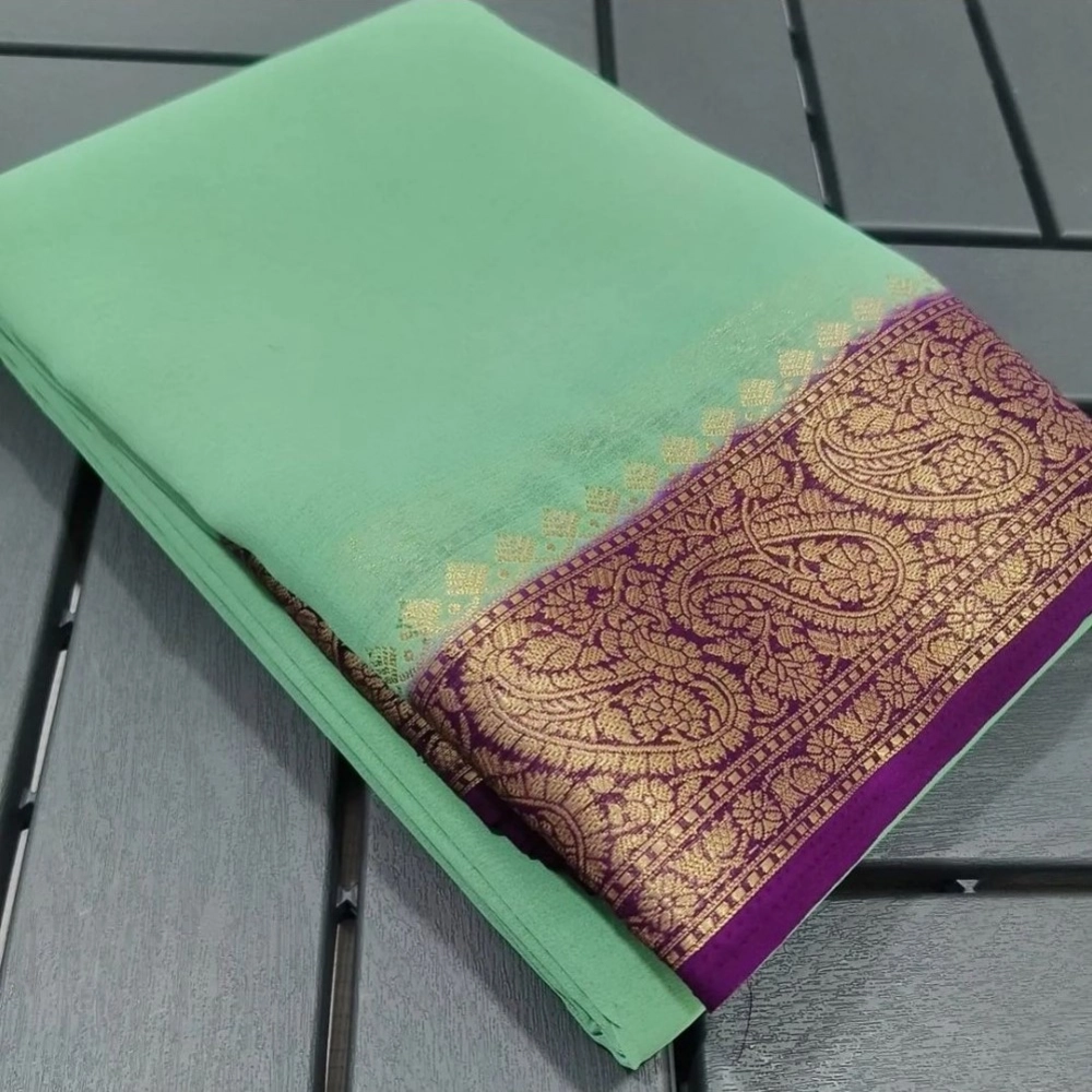 Women's Crepe Chit Pallu Solid Saree with Blouse – Light Green