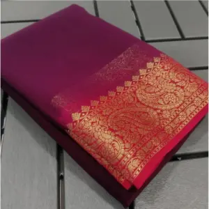 Women's Crepe Chit Pallu Solid Saree with Blouse – Pink