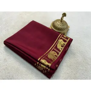 Women's Crepe Chit Pallu Solid Saree with Blouse – Maroon