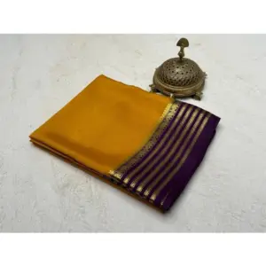 Women's Crepe Chit Pallu Solid Saree with Blouse – Gold