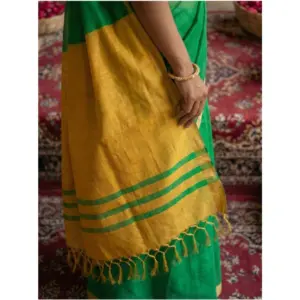 Women's Cotton Printed Saree with Blouse – Green