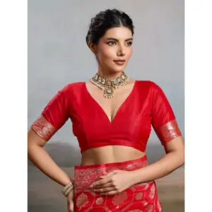 Women's Silk Blend Printed Saree with Blouse – Red