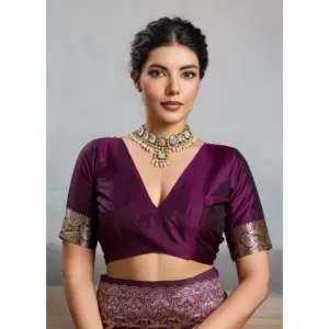 Women's Silk Blend Printed Saree with Blouse – Wine
