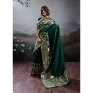 Women's Silk Blend Printed Saree with Blouse – Dark Green