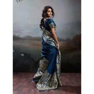 Women's Silk Blend Printed Saree with Blouse – Navy Blue