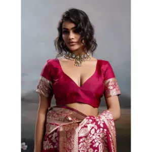 Women's Silk Blend Printed Saree with Blouse – Maroon