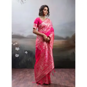 Women's Silk Blend Printed Saree with Blouse – Pink