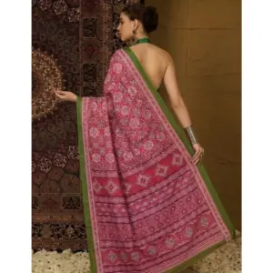 Women's Crepe Printed Saree with Blouse – Pink