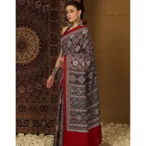 Women's Crepe Printed Saree with Blouse – Multicolor