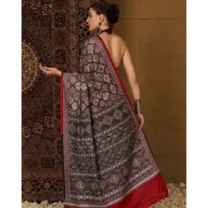 Women's Crepe Printed Saree with Blouse – Multicolor