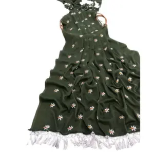 Women's Georgette Embellished Saree with Blouse – Green