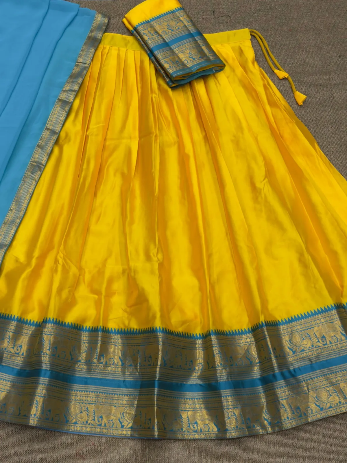 Ethnic Beautiful Kanjivaram Half-Saree Set