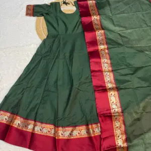 Kanchi Cotton Gown Set