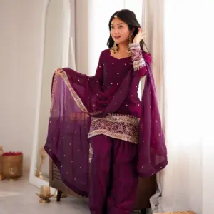 Fendy Silk Embroidered Kurta Set