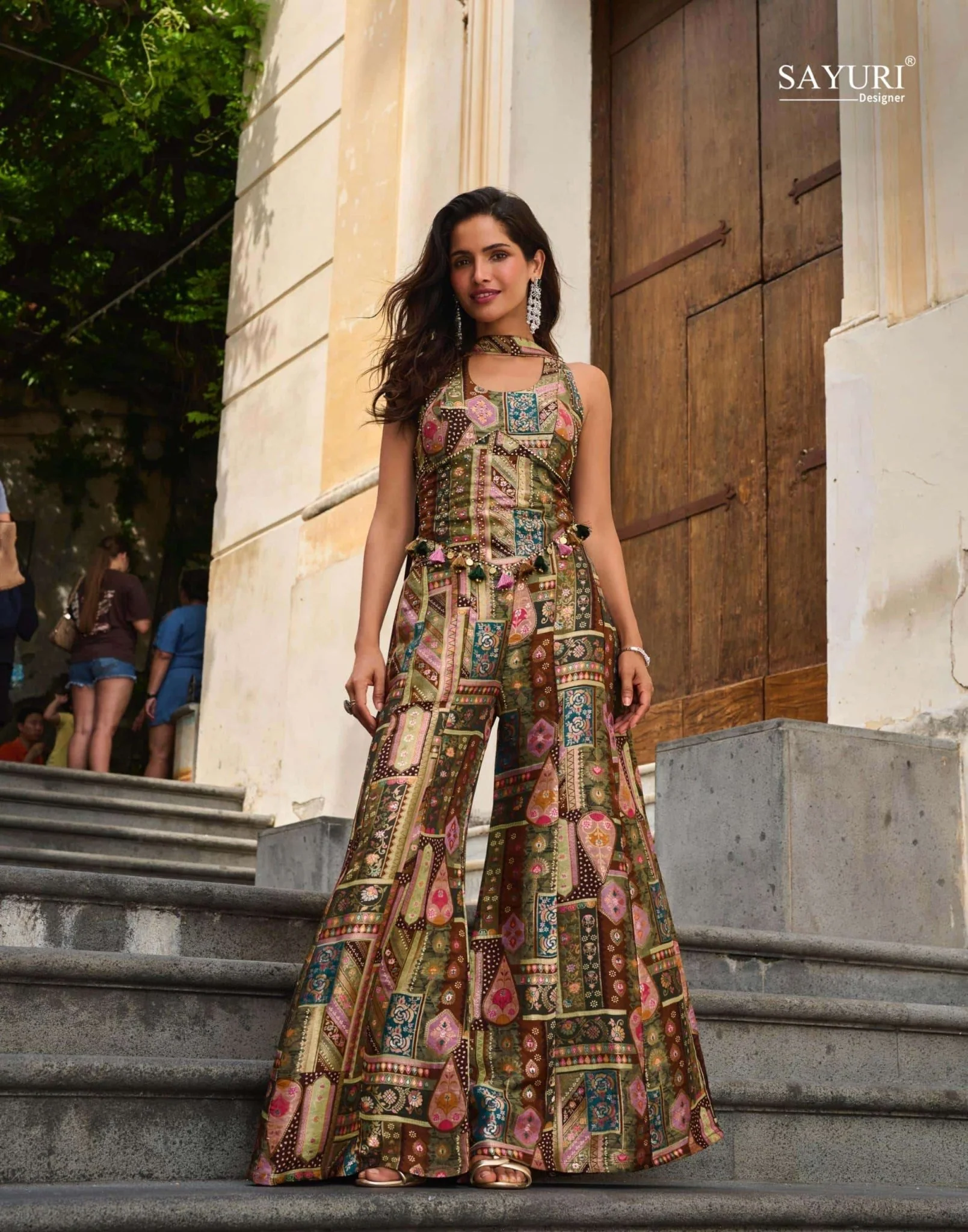 Sayuri Banarsi 20041 Viscose Jacquard Silk Co-ord Set